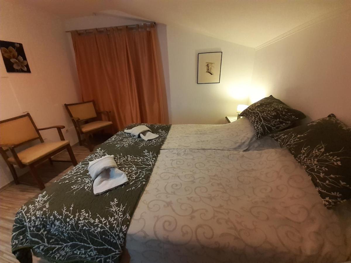 Rooms & Apartment Gh Pasha Tuzla Exterior foto
