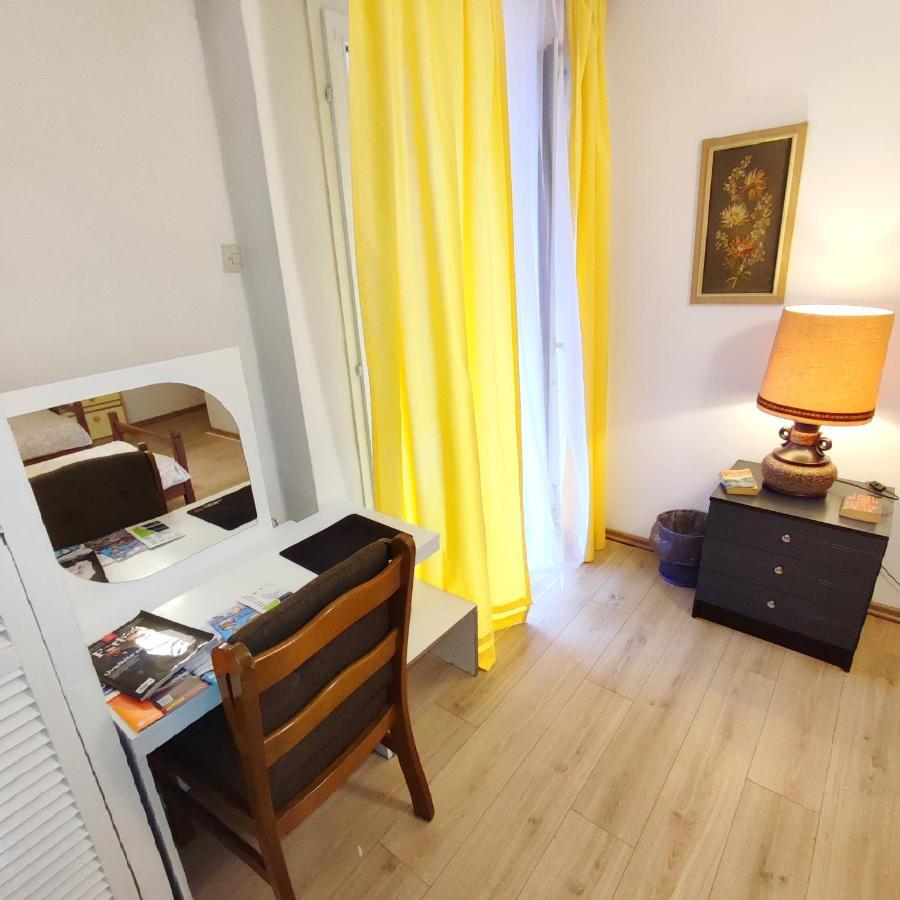 Rooms & Apartment Gh Pasha Tuzla Exterior foto