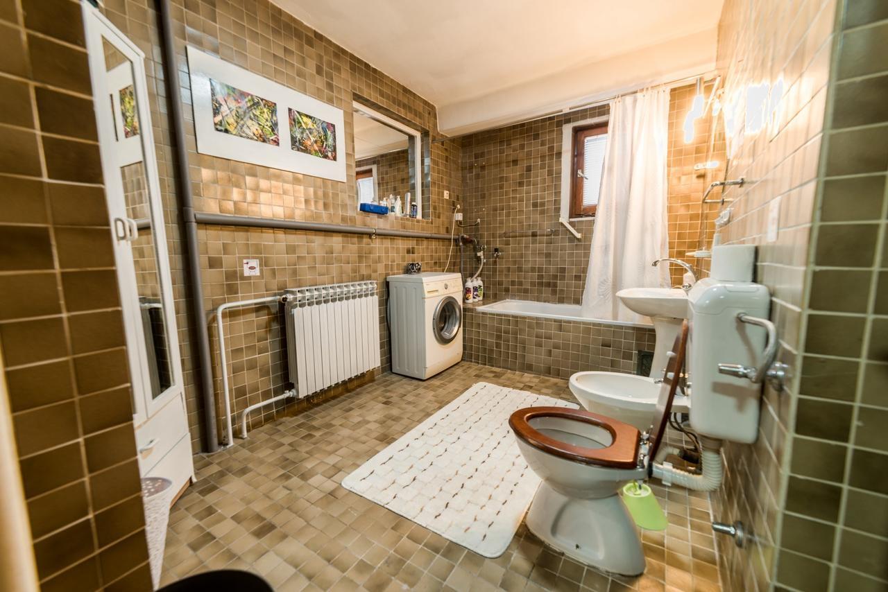 Rooms & Apartment Gh Pasha Tuzla Exterior foto
